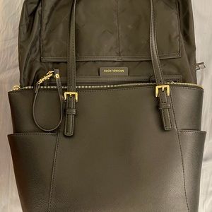 Michael Kors tote bag! NEVER USED!